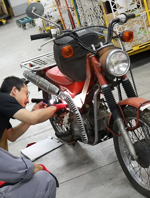 デイトナスタッフが「愛情」を込めて、丁寧に査定します。